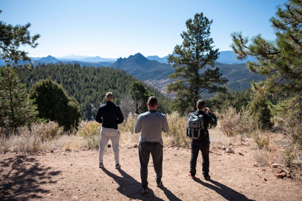 what to bring on a short hike